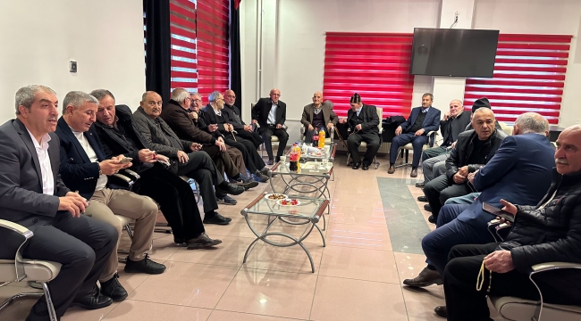 GELENEKSEL HALE GELEN TUNÇEZLER BAYRAMLAŞMASI BU YIL DERNEK ÇATISIYLA TAÇLANDI 