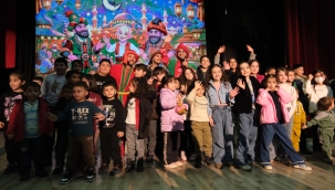 GELENEKSEL RAMAZAN NEŞESİ: HACİVAT, KARAGÖZ, KELOĞLAN SAHNE ALDI 