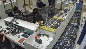 Konya'da Kuyumcu Soyan Gaspçılar Yakalandı: Çaldıkları Bilezikler Sahte Çıktı 