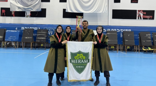 MERAM'IN GENÇ OKÇULARI TÜRKİYE ÜÇÜNCÜSÜ OLDU 