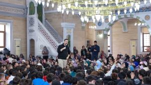 SELÇUKLU'DA SERTAÇ ABİ ÇOCUKLARLA "KARDEŞLİK BULUŞMASI"NDA BİR ARAYA GELDİ 