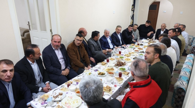 Vali İbrahim Akın Çiftçilerle İftar Sofrasında Buluştu 