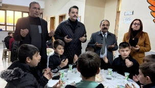 YUNAK KUZÖREN'DE GELENEKSEL İFTAR PROGRAMI 