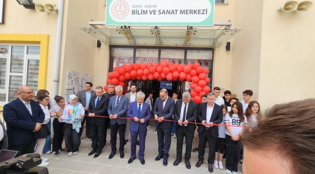 AKŞEHİR BİLSEM'DE TÜBİTAK 4006 BİLİM FUARI AÇILDI 