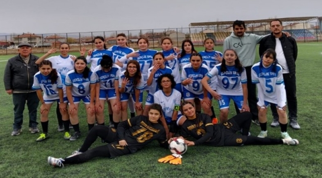 AKŞEHİR GENÇLERBİRLİĞİ KADINLAR 3. LİG'DE MÜCADELE EDECEK 