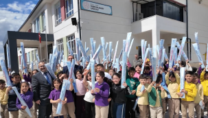 Çumra Belediyesi Okullarda Uçurtma Dağıttı 