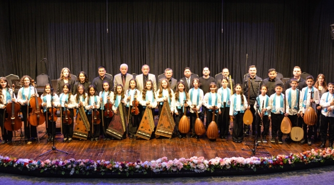 Geleceğin Sanatçıları Türk Müziği Günleri'nde Sahneye Çıktı 