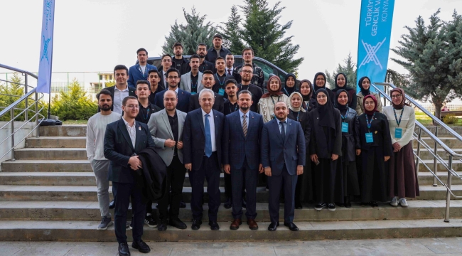 GENÇLİĞİN GELECEĞİNE YÖN VEREN İHTİSAS AKADEMİSİ KONYA PROGRAMI BAŞLADI 