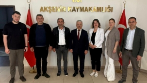 Gülümseyen Çocuklar Derneği'nden Kaymakam Yiğit'e Ziyaret…