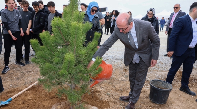 KARBON YUTAK ALANI PROJESİ KAPSAMINDA BİNLERCE FİDAN TOPRAKLA BULUŞTU 