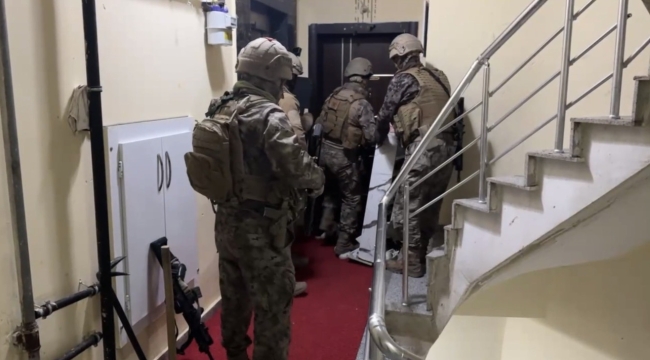 Konya'da Dev Tefeci Operasyonu: Emlakçı ve Galerici Görünümlü Çeteye Şafak Baskını! 