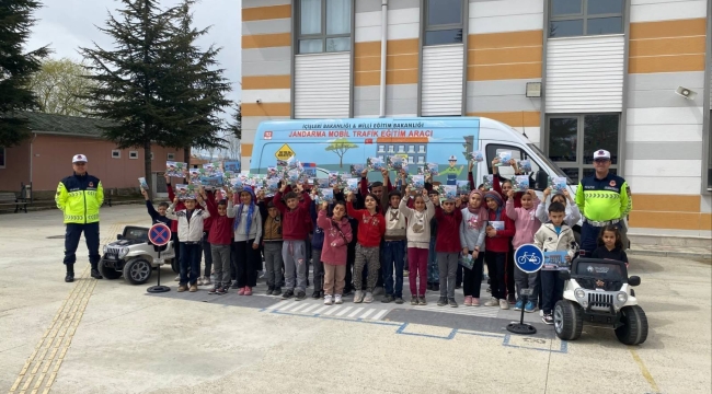 Konya'da Jandarmadan Trafik Eğitimi: 56 Bin Kişiye Ulaşıldı 
