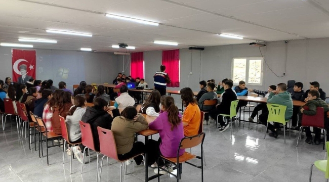 Konya İl Jandarma'dan Siber Suçlara Karşı Eğitim Seferberliği 