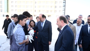 MİLLETVEKİLİ BAYKAN VE BAŞKAN ALTAY LİSE ÖĞRENCİLERİYLE BULUŞTU 