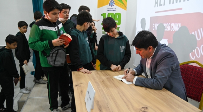 SELÇUKLU'DA "OKUR-YAZAR BULUŞMALARI" 4. KEZ ÖĞRENCİ VE YAZARLARI BİR ARAYA GETİRİYOR 