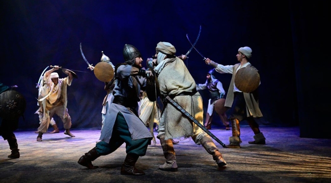 "TİMUR VE YILDIRIM" KONYA DEVLET TİYATROSU SAHNESİNDE 