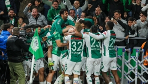 Tümosan Konyaspor,Ziraat Türkiye Kupası'nda yarı finale yükseldi. 