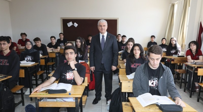 Vali Akın Karatay Fen Lisesi'ni Ziyaret Etti