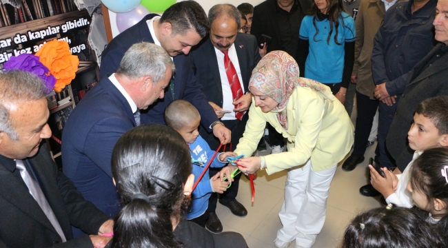 YUNAK SÜLÜKLÜ'DE KÜTÜPHANE AÇILIŞI GERÇEKLEŞTİRİLDİ 