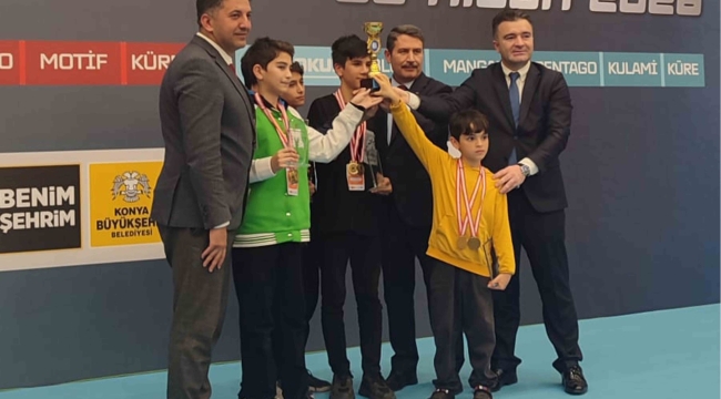 AKIL ZEKÂ OYUNLARINA MEGA İMZASI 