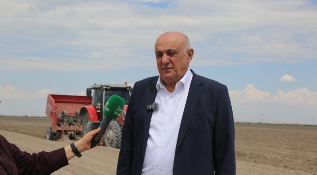 BAŞKAN ERKOYUNCU PATATES EKİMİNE KATILDI: BAĞIMLILIK BİTİYOR, KAPASİTE ARTIYOR! 