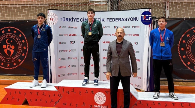 EMİRHAN DANIŞ TRAMPOLİN CİMNASTİKTE TÜRKİYE ŞAMPİYONU 