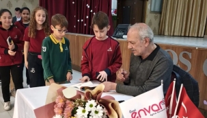 ENVAR KOLEJİNDE "GÜLÜ İNCİTME GÖNÜL" ŞİİRİNİN ŞAİRİ BESTAMİ YAZGAN SÖYLEŞİSİ 