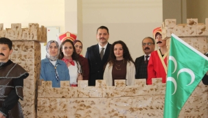 İstanbul'un Fethinin 573. Yıldönümü Yunak'ta coşkuyla kutlandı. 