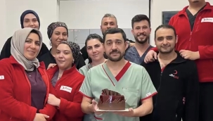 Kızılay Hastanesi'nde Anlamlı Kutlama: Ahmet Bademci'ye Sürpriz Doğum Günü!