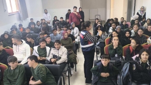 Konya Jandarma'dan Siber Suçlara Karşı Eğitim Seferberliği: 2 Bin 230 Vatandaşa Bilgilendirme 