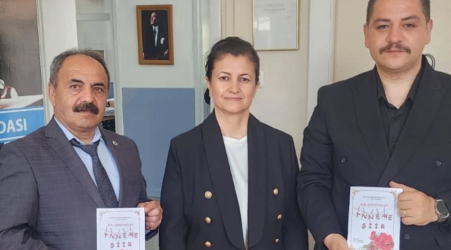 Öğrencilerden Annelerine Anlamlı Hediye: "Anneme Şiir" Kitabı Çıktı 
