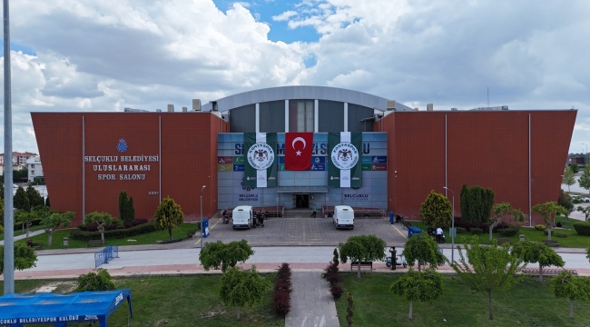 Selçuklu'nun sembol mekanları yeşil beyazla donatıldı 