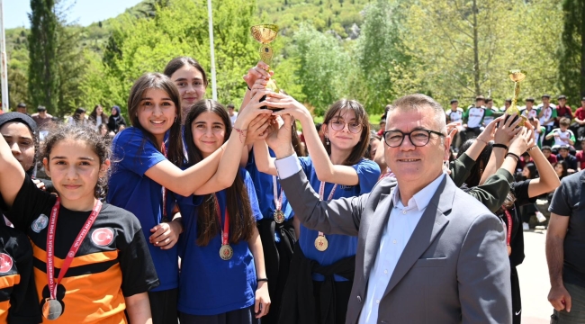 SEYDİŞEHİR'DE BİR İLK : OKULLAR ORYANTİRİNG'DE YARIŞTI 
