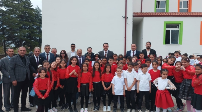 YUNAK HACI TEKİN İLKOKULUNDAN YIL SONU GÖSTERİSİ 