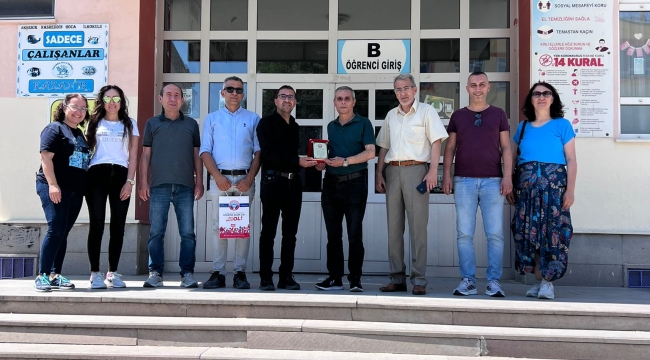 Eğitim-İş Akşehir Temsilciliği'nden Emekli Olan Yusuf Görgülü Öğretmene Anlamlı Veda 