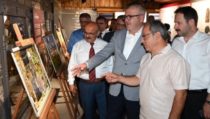 FOTOĞRAF SANATÇISI MUSTAFA ÜNAL İLK KİŞİSEL SERGİSİNİ AÇTI 