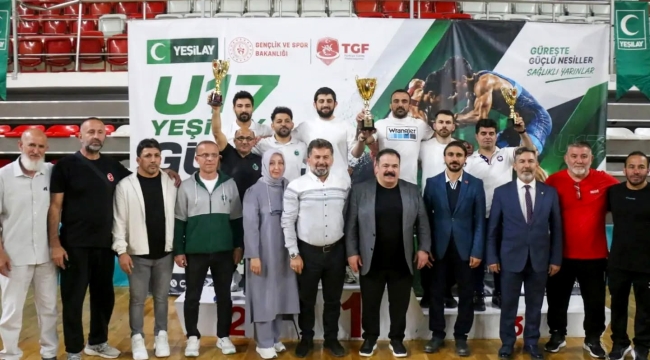KARATAY BELEDİYESPOR'DAN GÜREŞTE 4 MADALYA VE TAKIM İKİNCİLİĞİ 