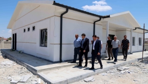 KAYMAKAM AYHAN VE BAŞKAN KILCA OVAKAVAĞI'NDA YENİ SAĞLIK MERKEZİNİ İNCELEDİ 