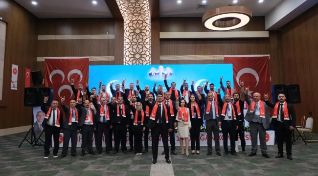 MHP MERAM'DA COŞKULU KONGRE: MAHMUT YAMAN GÜVEN TAZELEDİ 