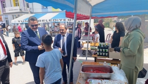 YUNAK ATATÜRK İLKOKULDAN KERMES 