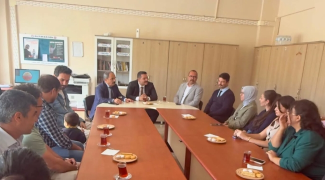 Yunak'ta Öğretmenler Odası Buluşmaları Devam Ediyor 