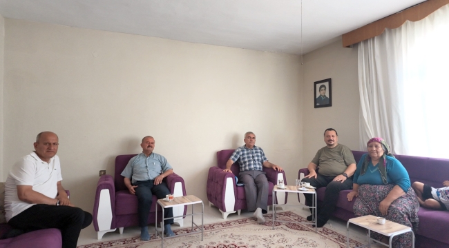 AKŞEHİR İLÇE İNSAN HAKLARI KURULU ÜYELERİNDEN ŞEHİT AİLESİNE VE GAZİYE ZİYARET 