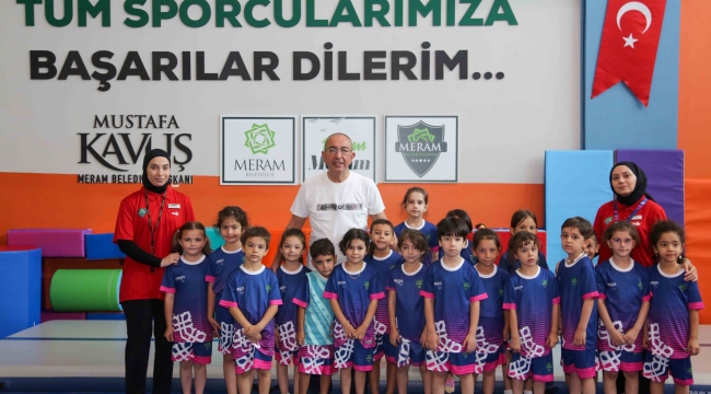 BAŞKAN MUSTAFA KAVUŞ, YAZ SPOR OKULLARINDA ÇOCUKLARIN HEYECANINA ORTAK OLDU 