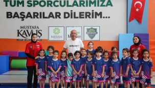 BAŞKAN MUSTAFA KAVUŞ, YAZ SPOR OKULLARINDA ÇOCUKLARIN HEYECANINA ORTAK OLDU 