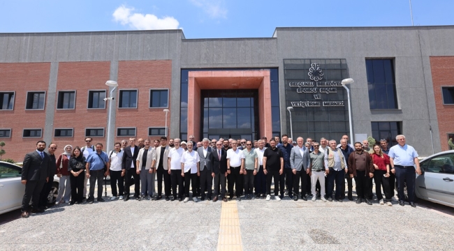 BAŞKAN PEKYATIRMACI BASIN MENSUPLARI'NA SPORCU SEÇME VE YETİŞTİRME MERKEZİ'Nİ TANITTI 