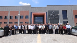 BAŞKAN PEKYATIRMACI BASIN MENSUPLARI'NA SPORCU SEÇME VE YETİŞTİRME MERKEZİ'Nİ TANITTI 
