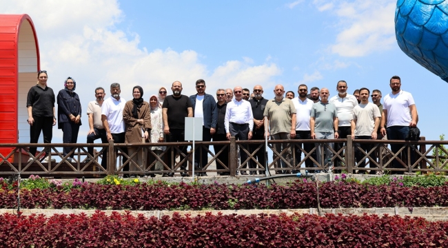 BAŞKAN PEKYATIRMACI SELÇUKLU'NUN YATIRIM VE HİZMETLERİNİ MECLİS ÜYELERİ İLE BİRLİKTE GEZDİ 