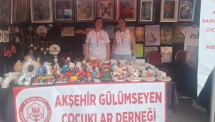GÜLÜMSEYEN ÇOCUKLAR DERNEĞİ'NDEN ŞENLİKTE ANLAMLI STAND 