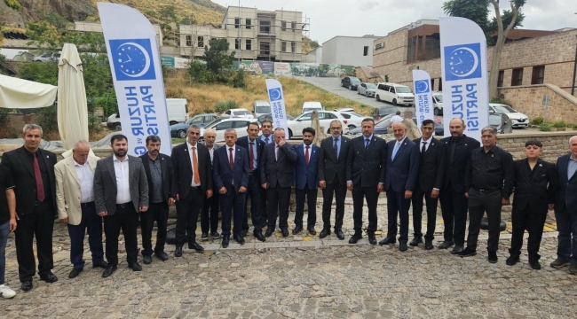 HUZUR PARTİSİ LİDERİ EMANETOĞLU  " MİLLİ GÖRÜŞÜN GERÇEK ADRESİ BİZİZ" 