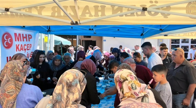 MHP Ilgın KAÇEP Kadın Kolları'ndan Aşure İkramı 